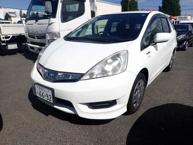 Honda Fit Shuttle GP2 2013